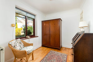 Photo 7- click for photo gallery